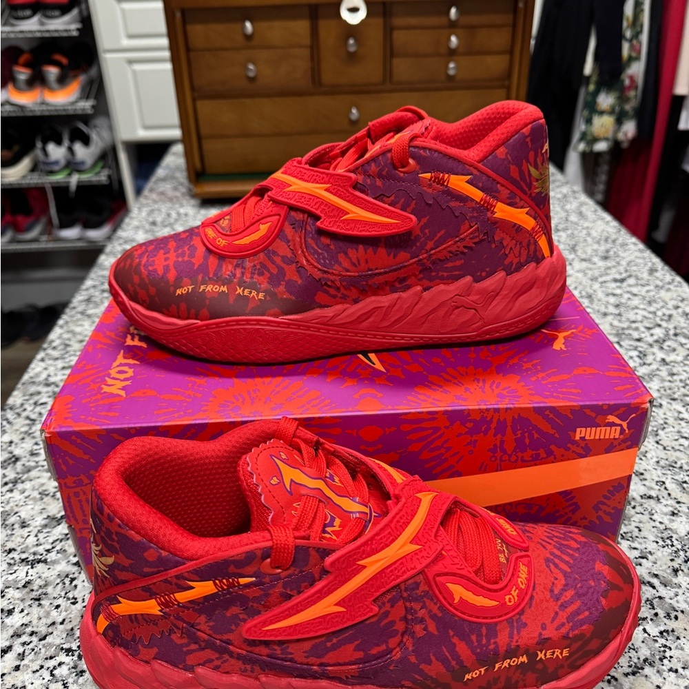 Puma Men’s Fiery Red Sneakers